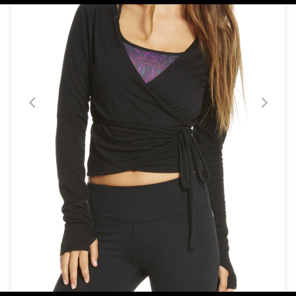 Fabletics Rose crop wrap top black